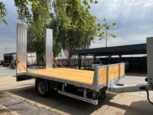 Przyczepy niskopodwoziowe tandemowe